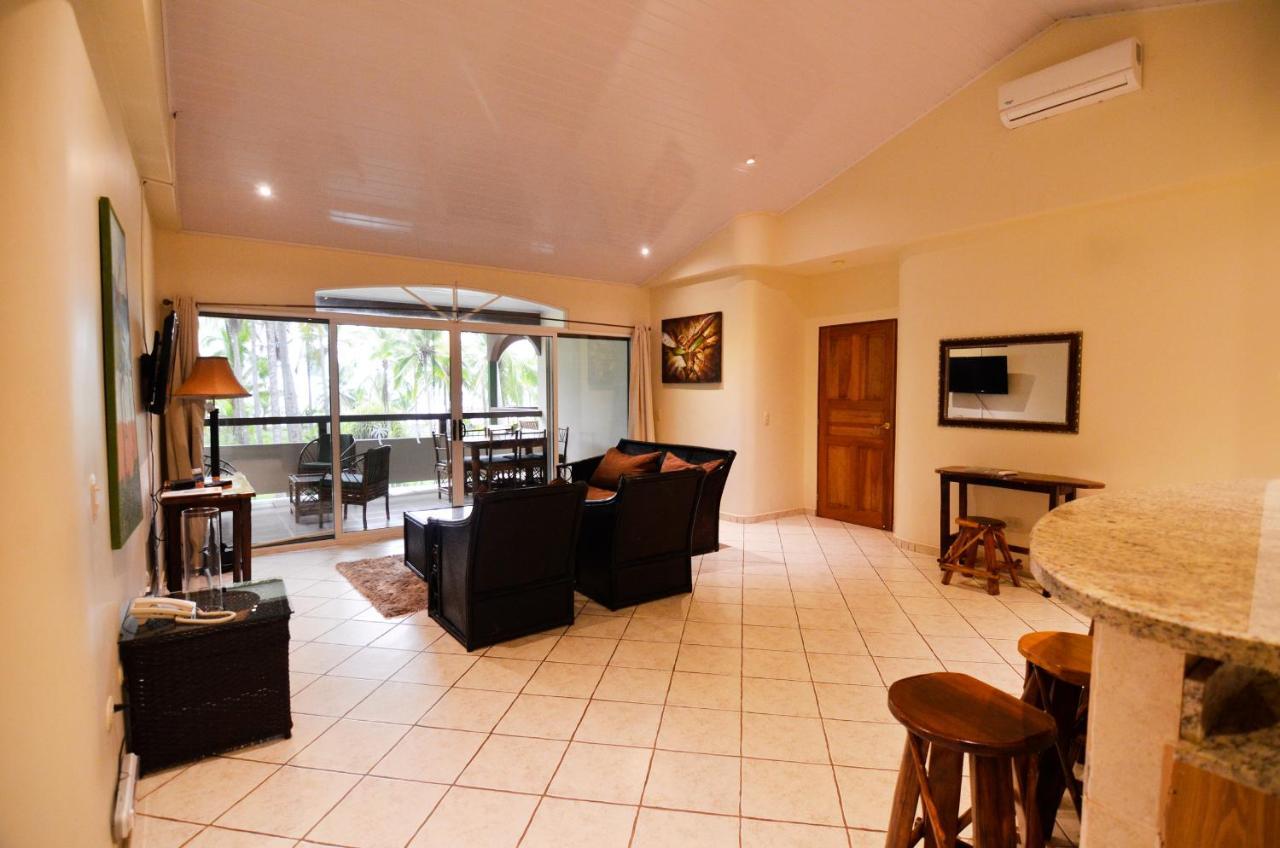 Cocomar Beachfront Hotel Parrita Esterno foto